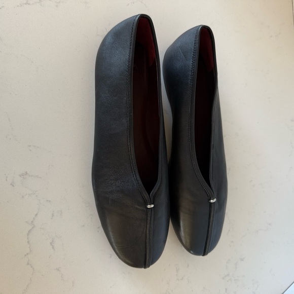 Vince Ori Leather Flats | Black | Size 6 | New Without Box - Picture 3 of 3
